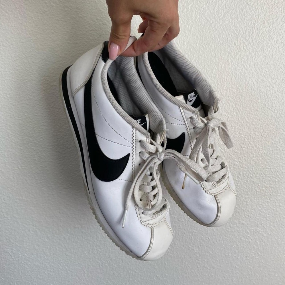 Nike Classic Cortez Leather White Black Sneakers